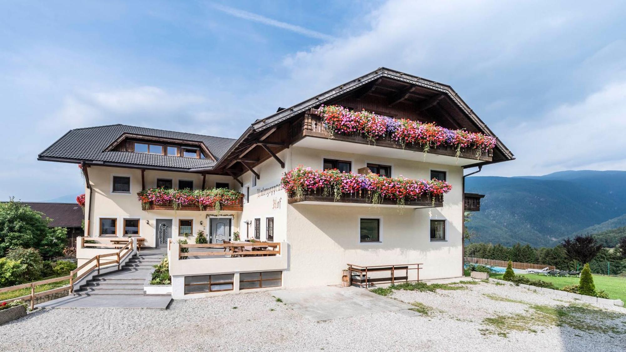 Hotel Untergopprathof Rodeneck Exterior foto